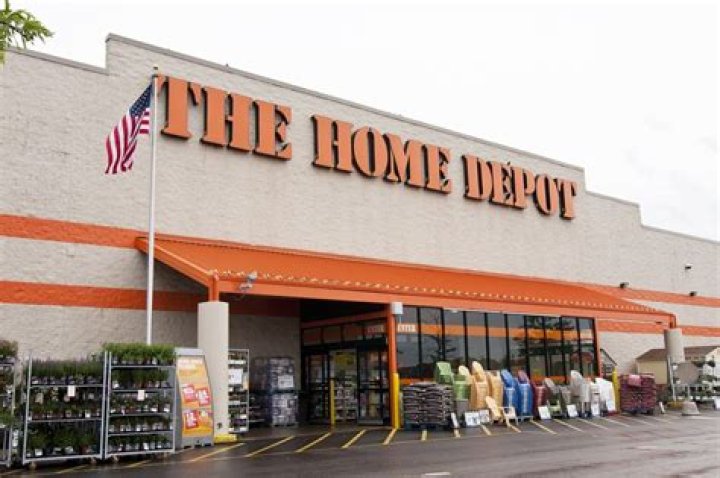 15 Big-Name Stores That Offer a Military Discount
