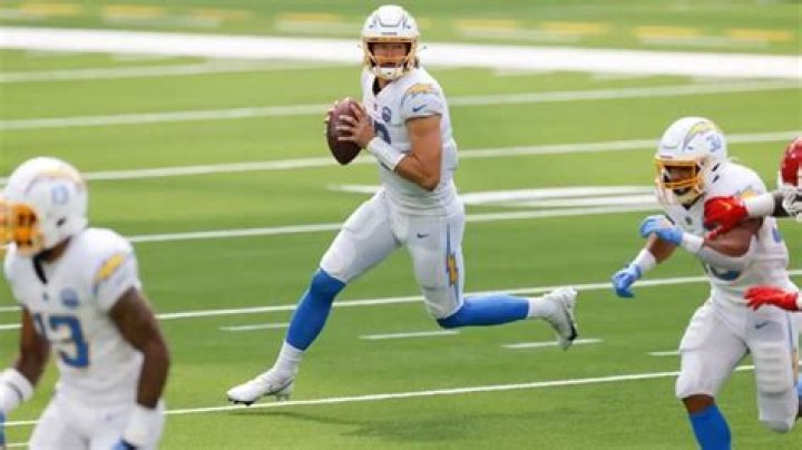 Justin Herbert Girlfriend - A Rumor And Some Truths, GF Details 2020